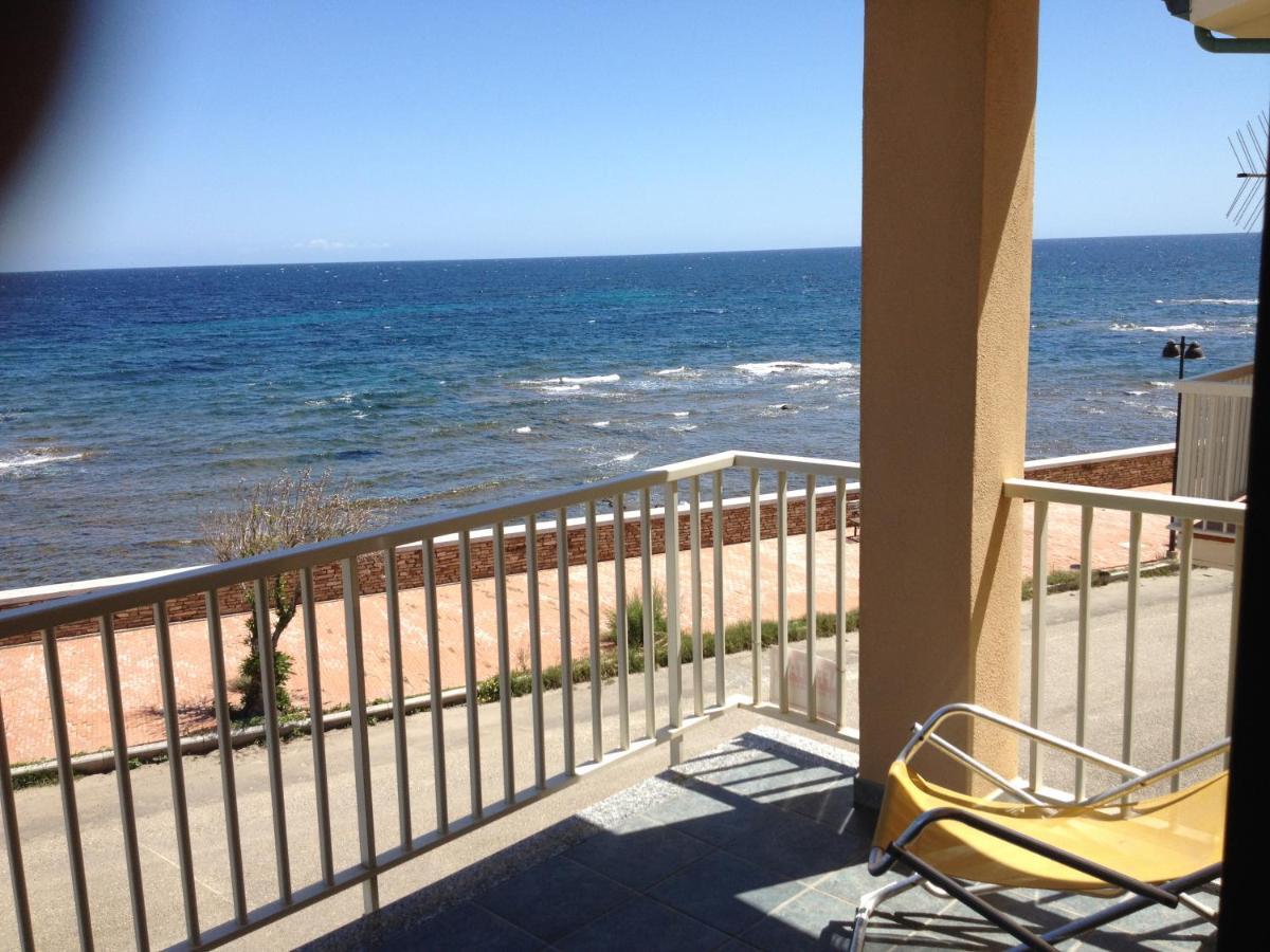 Villa Casa Con Terrazza Fronte Mare Santa Lucia  Exterior foto