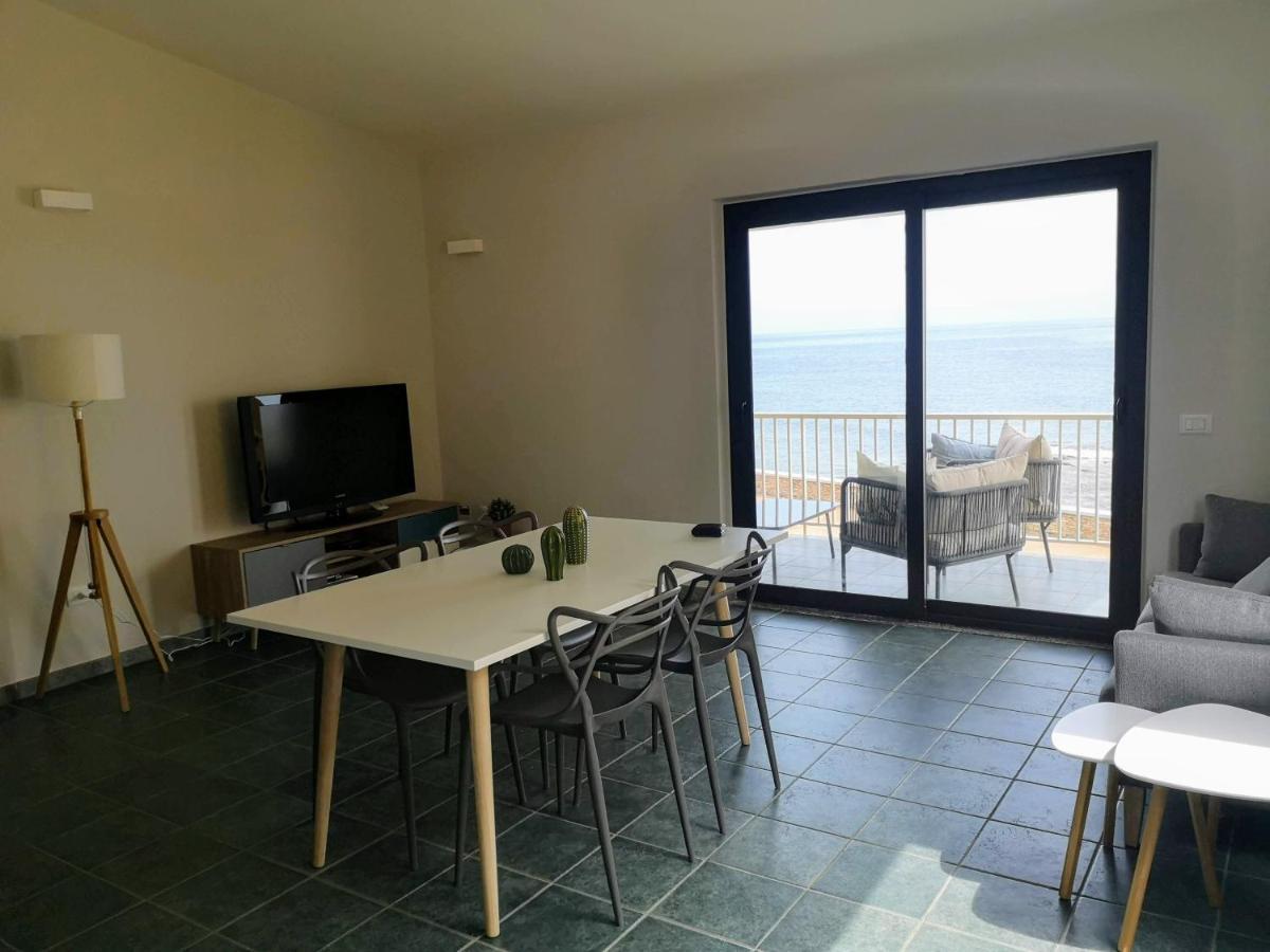Villa Casa Con Terrazza Fronte Mare Santa Lucia  Exterior foto